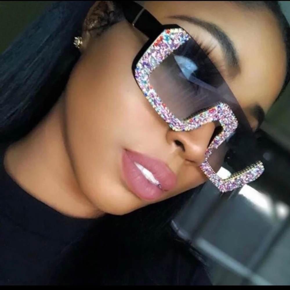 Sunglasses. UV Protection Glasses Big Sunglasses.